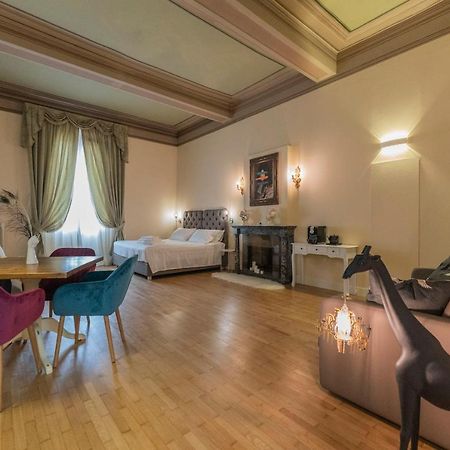 Aldrovandi Luxury Suites And Apartment Bolonha Exterior foto