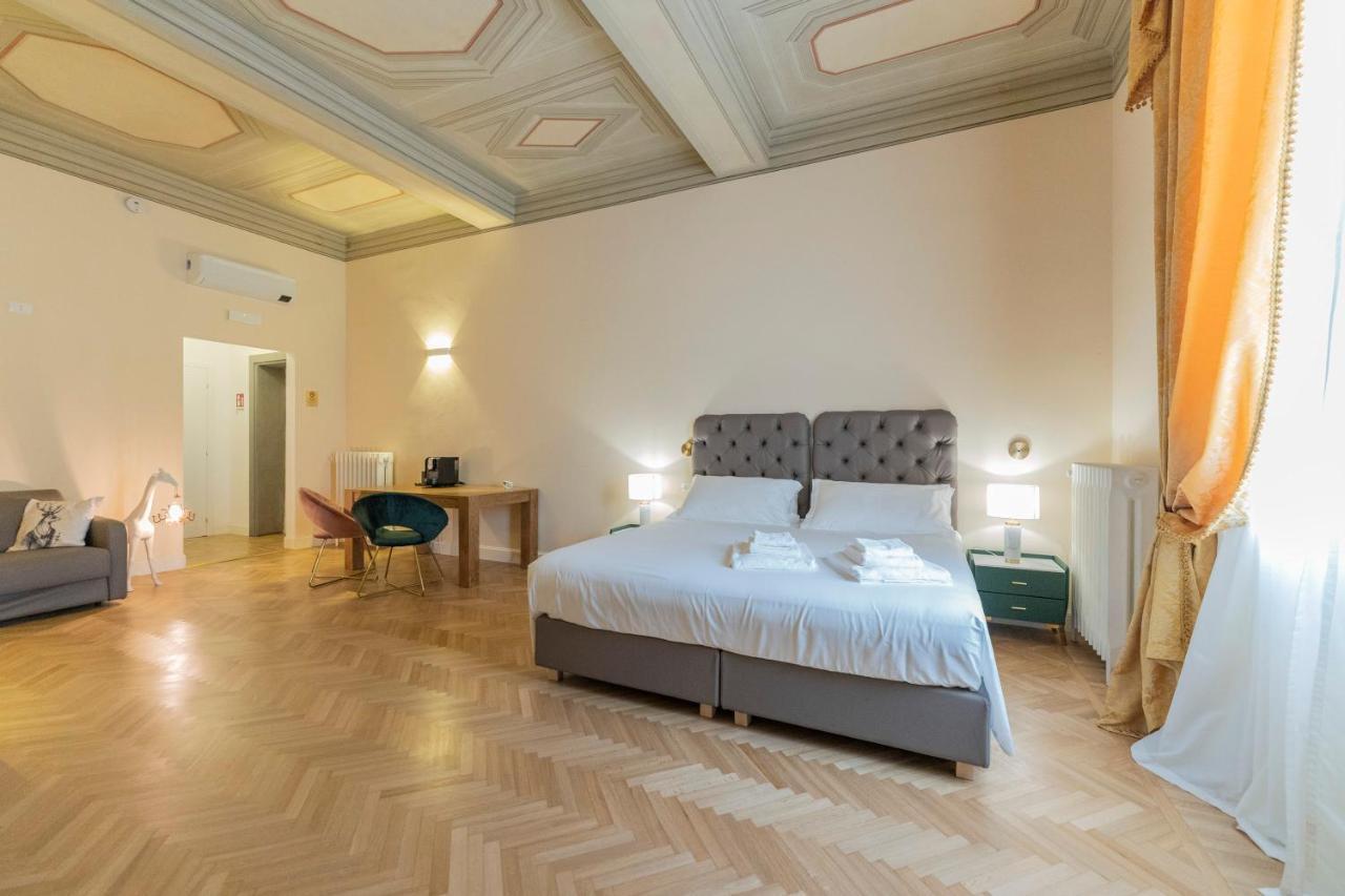 Aldrovandi Luxury Suites And Apartment Bolonha Exterior foto