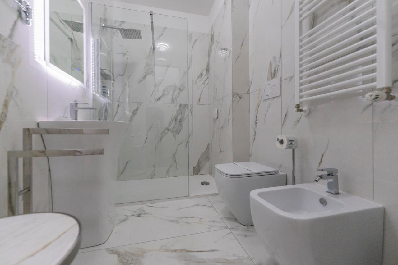Aldrovandi Luxury Suites And Apartment Bolonha Exterior foto