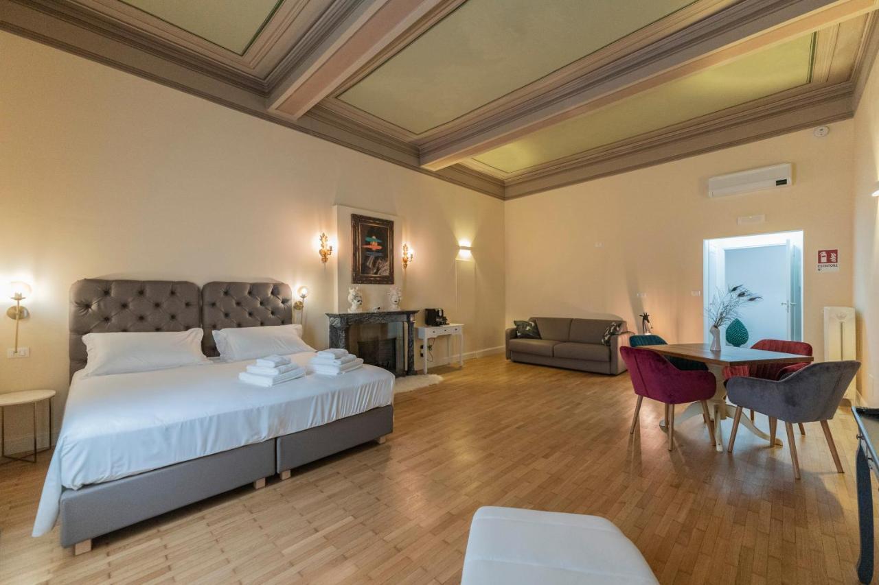 Aldrovandi Luxury Suites And Apartment Bolonha Exterior foto