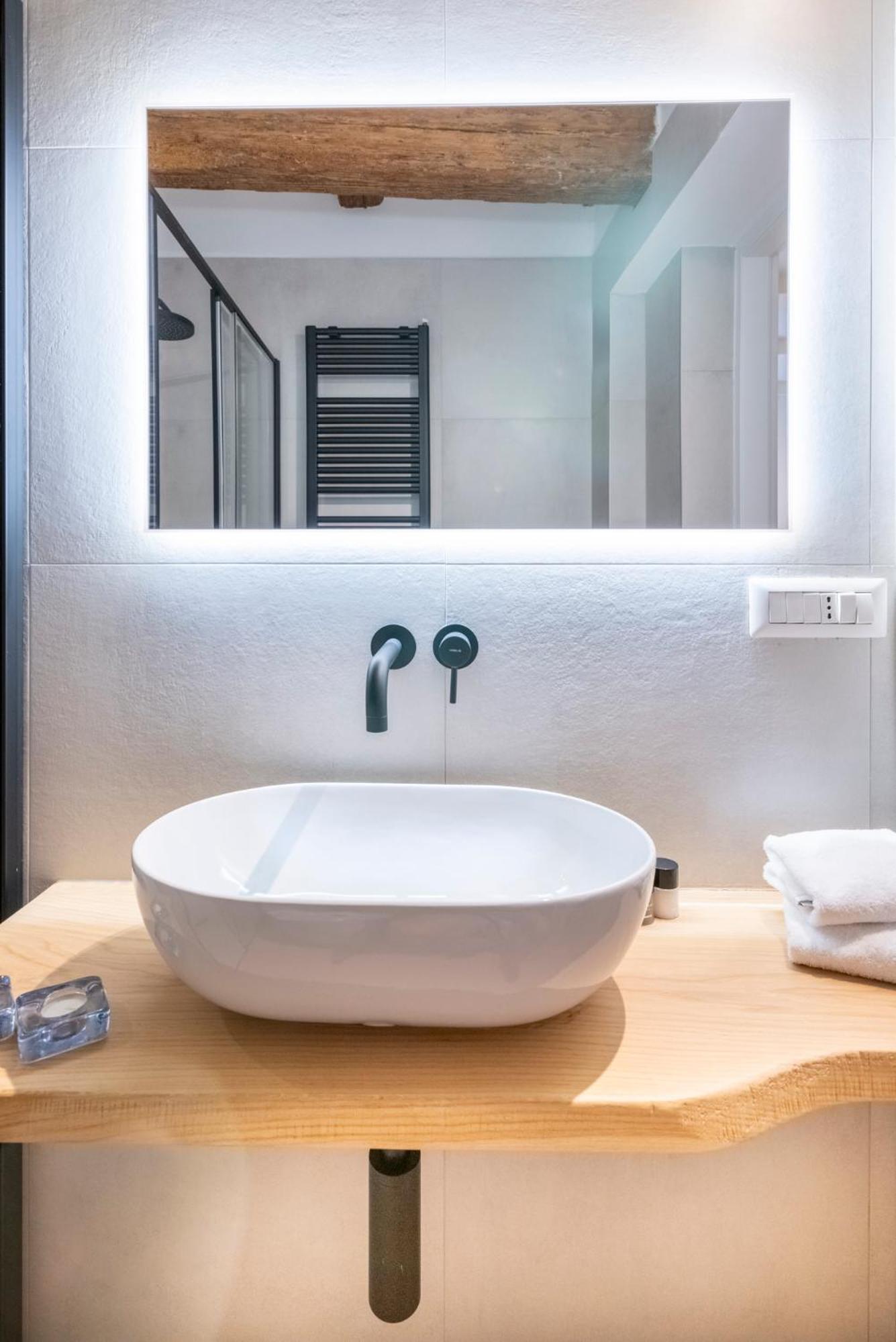 Aldrovandi Luxury Suites And Apartment Bolonha Exterior foto