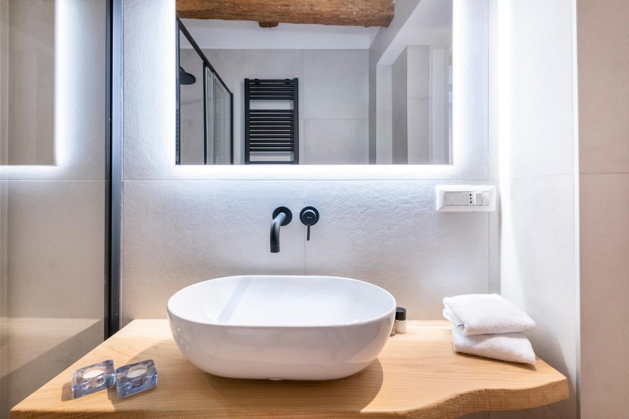 Aldrovandi Luxury Suites And Apartment Bolonha Exterior foto